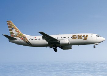 737-400 SKY AIRLINES